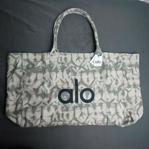 ALO Yoga Gray Tie-Dye Canvas Tote Bag NWT - Picture 5 of 7